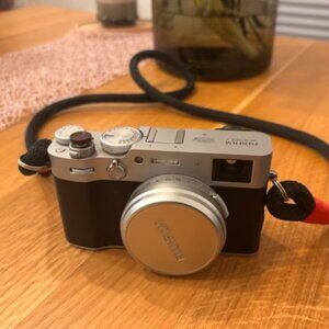 Fujifilm X100V Digital Camera Black - Excellent Condition